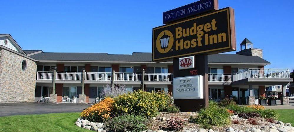 Budget Host Inn & Suites Saint Ignace Bagian luar foto